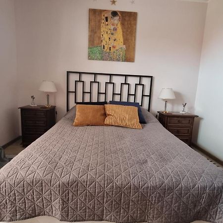 Apartament Lavenderleba Apartment Bagian luar foto