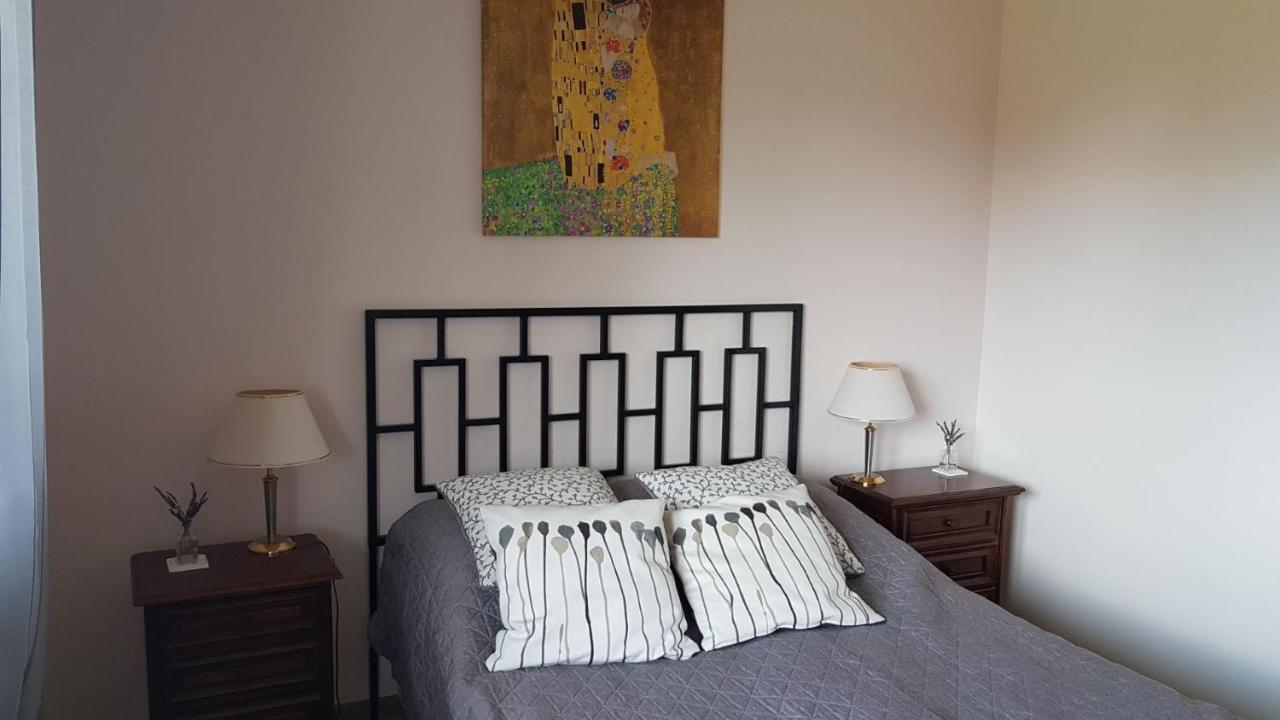 Apartament Lavenderleba Apartment Bagian luar foto
